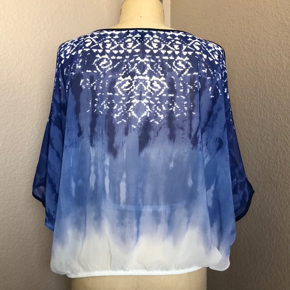 Tops - Picture 5 of 8